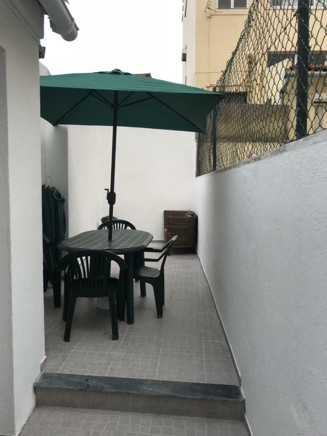 Corner House Trafaria Exterior foto
